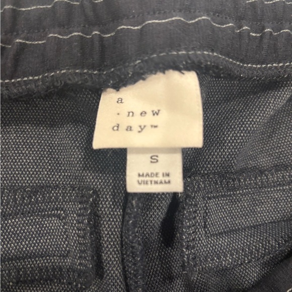 * A New Day • Cropped pinstripe pants - Picture 4 of 5